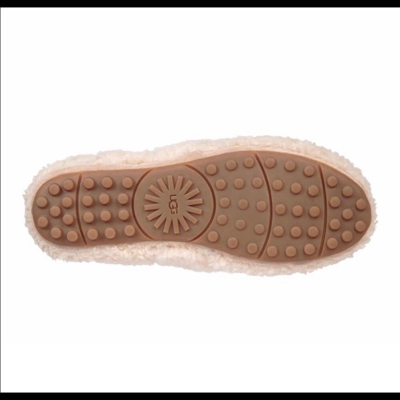 UGG HAILEY FLUFF SHEARLING SLIPPER, Size 9 - Picture 5 of 8